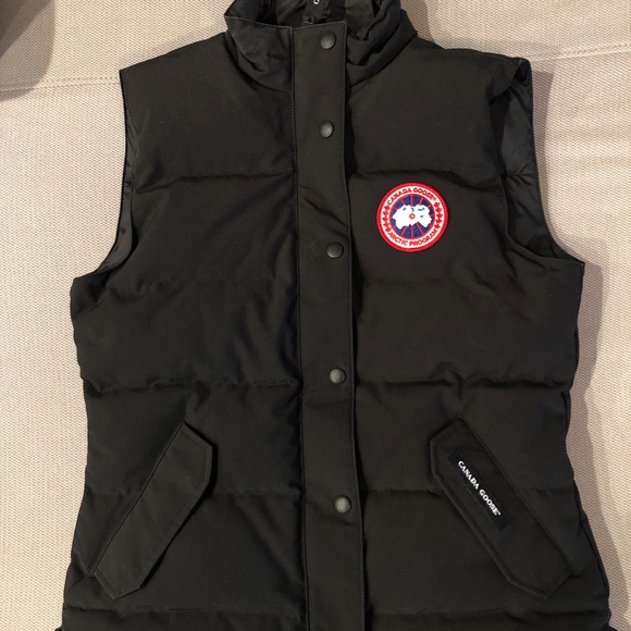 Canada Goose Jackets & Blazers - Women’s Canada Goose Freestyle Vest